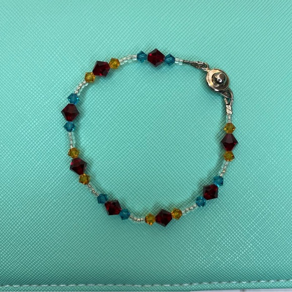 Elegant Multicolor Crystal Bracelet - Picture 5 of 10